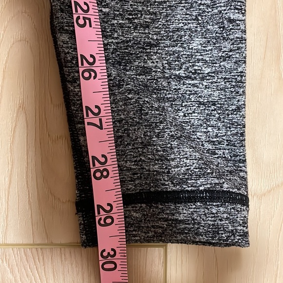 Lululemon Wunder Under Full Length Lettings, Heathered Black, sz 6 - Picture 7 of 8